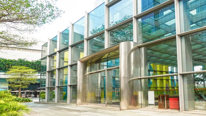 Multiple Windows on a Facade